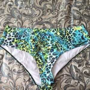 Source Unknown Blue and Green Animal Print Bikini Bottom